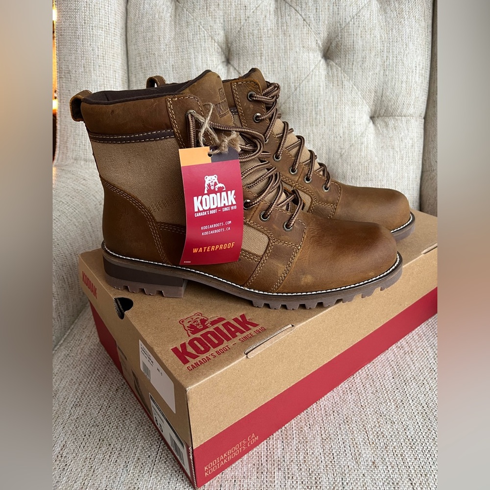 Kodiak Waterton Boots brand new